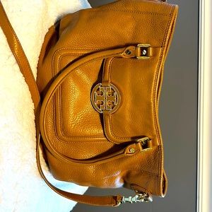 Tory Burch Amanda bag and wallet.